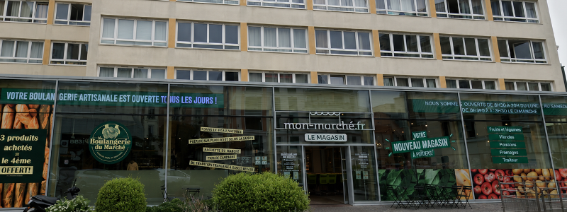 Double bandeau lumineux LED en vitrine